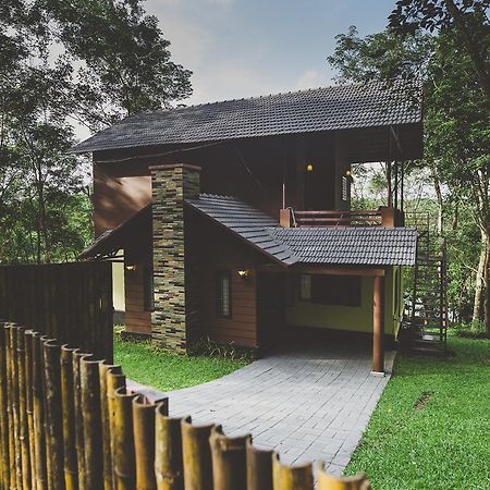 Riverine Springs Wadakkanchery Extérieur photo