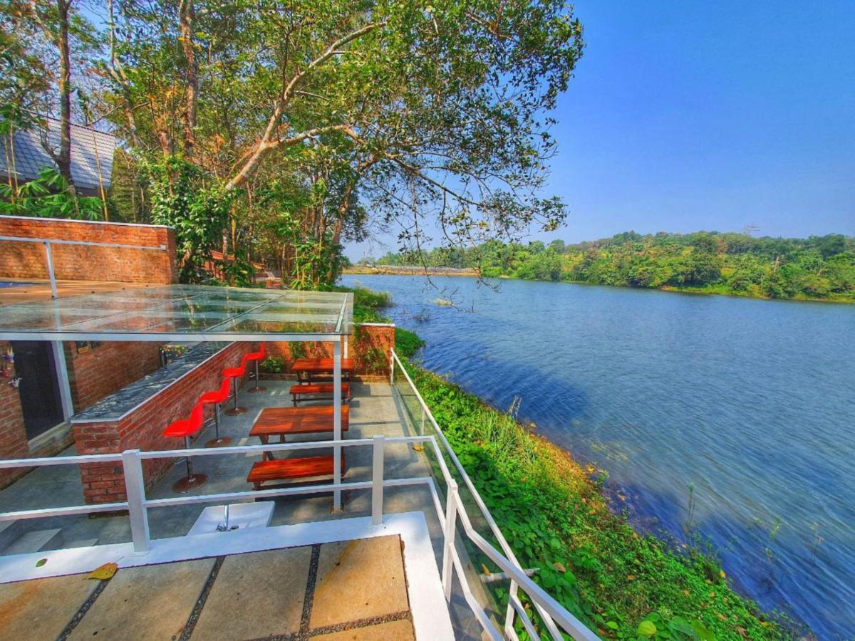 Riverine Springs Wadakkanchery Extérieur photo
